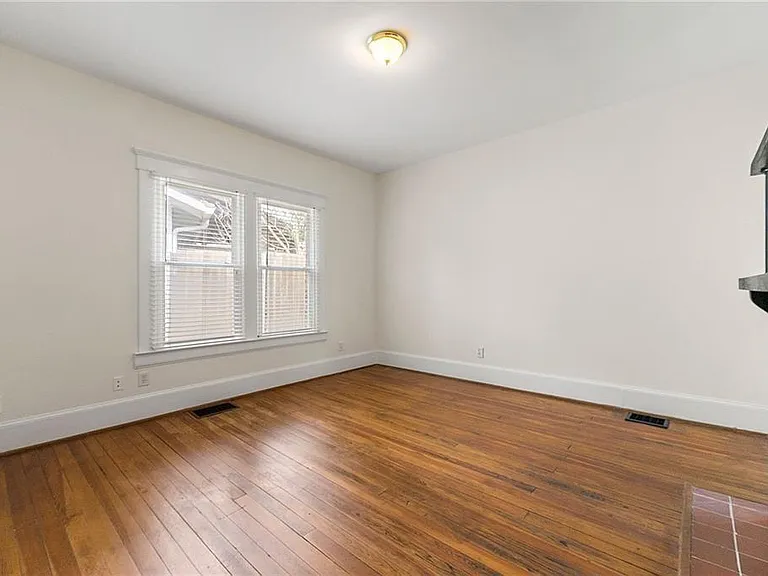 1727 Defoor Ave NW — Photo 9