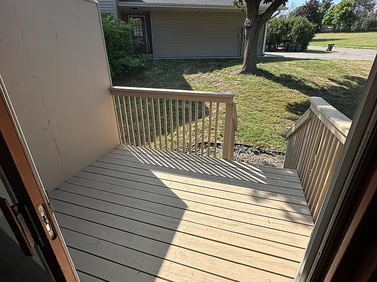 404 Whispering Ln — Photo 19