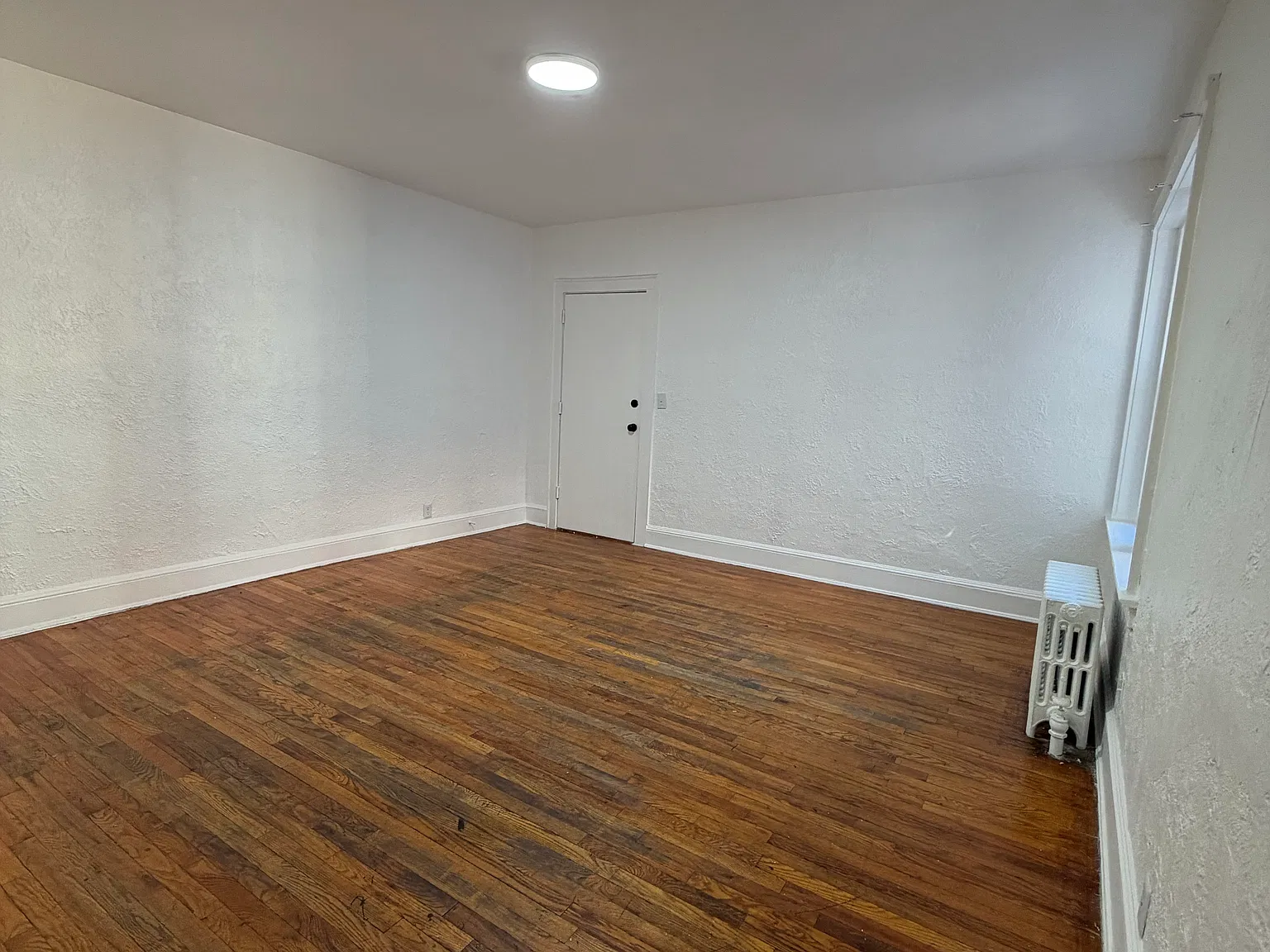 2 bed, 1000 sqft, $1,595 — Photo 4