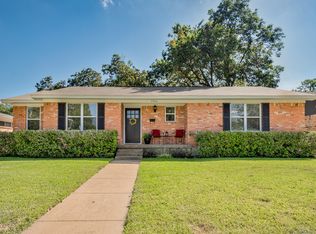 2924 Greenmeadow Dr, Dallas, TX 75228