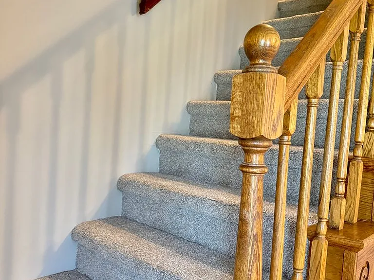 389 Elaine Dr — Photo 17