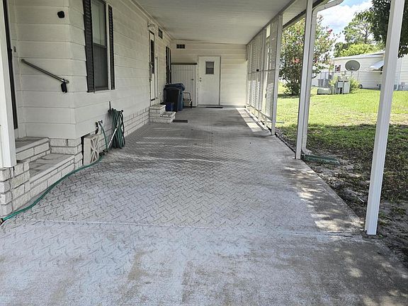 4th image of 14372 Sandhurst St