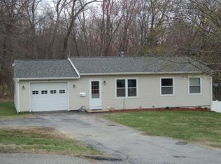 34 Delmar Dr, Northbridge, MA 01534