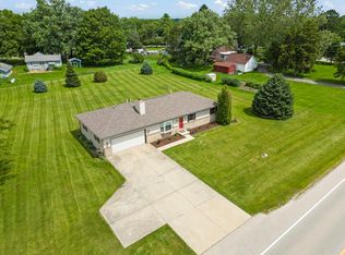 12475 Fox Rd, Yorkville, IL 60560