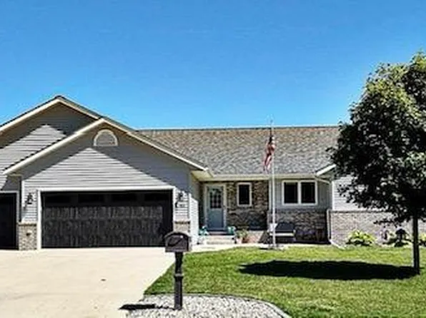 103 Aspenwood Dr, Redwood Falls, MN 56283