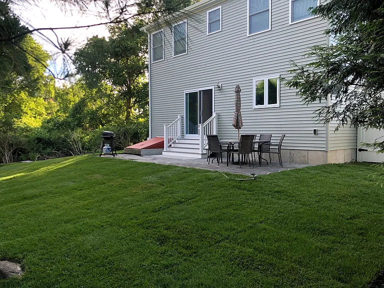 8 Blossom Way — Photo 19