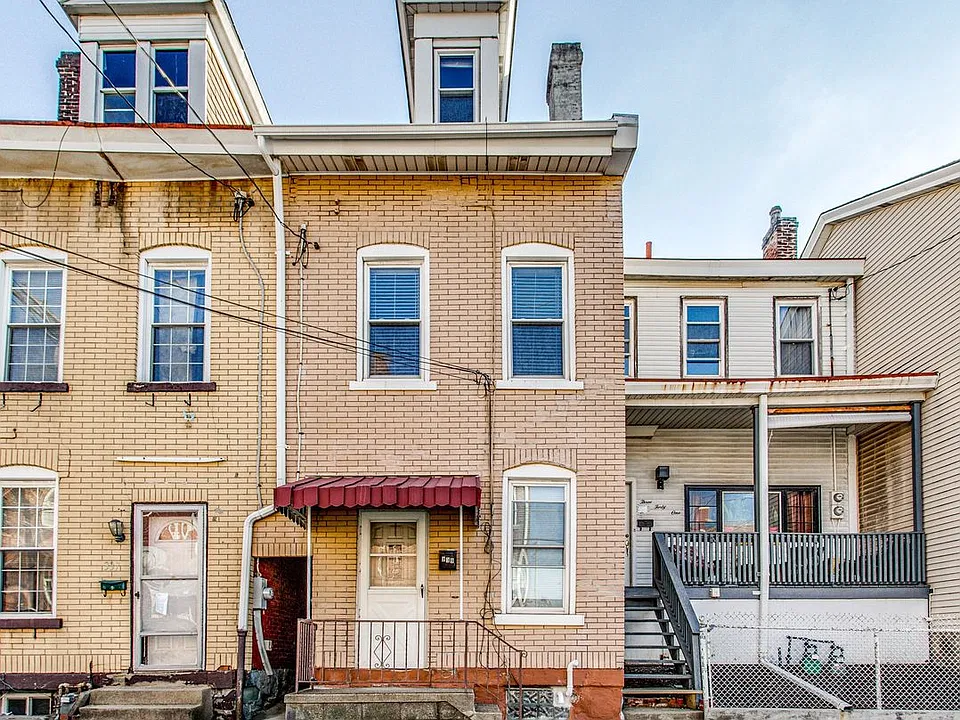 339 Ella St