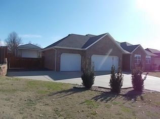 2908 W Grandview St, Springfield, MO 65803