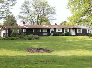 5 Old Barmore Ln, Grove City, PA