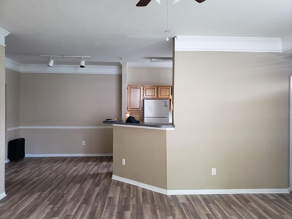 1st image of 3353 Westchester Square Blvd APT 103
