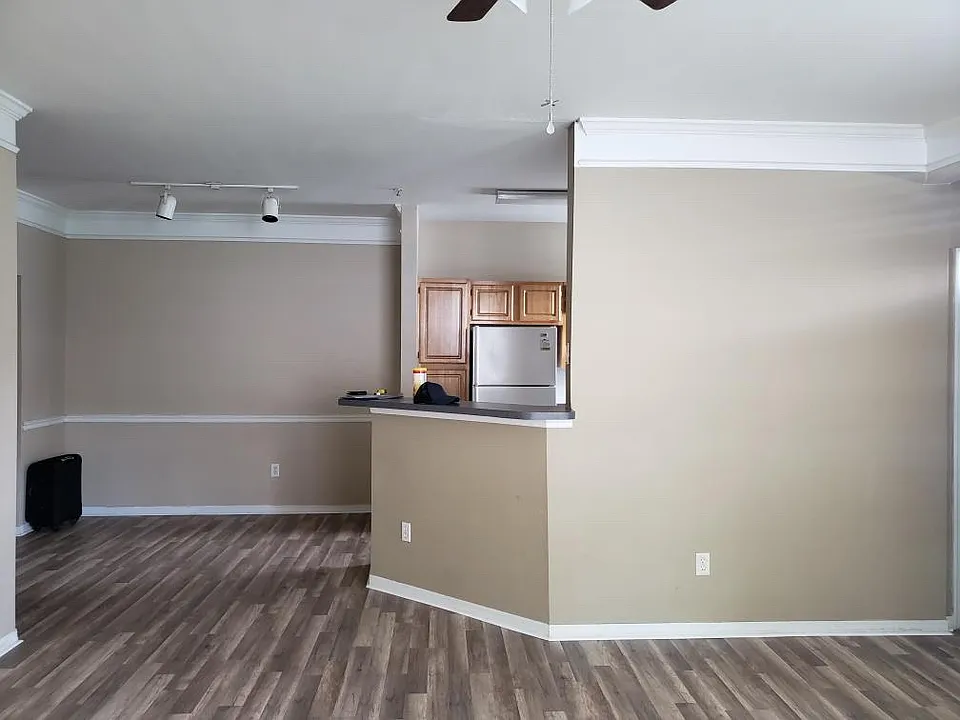 3353 Westchester Square Blvd #103