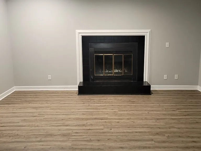 205 Forest View Ct — Photo 11
