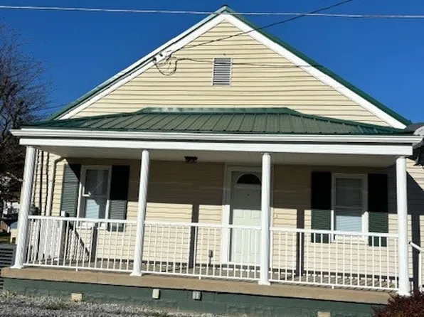 417 W Pittsburgh St, Burgettstown, PA 15021