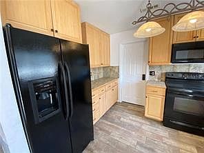 5th image of 1409 Madrid Way #1