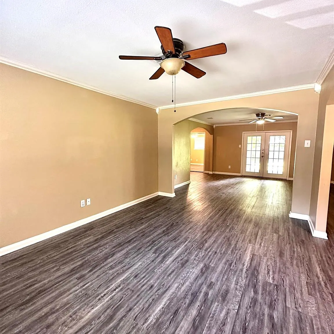 4 bed, 3.0 bath, 1748 sqft, $2,175 — Photo 2