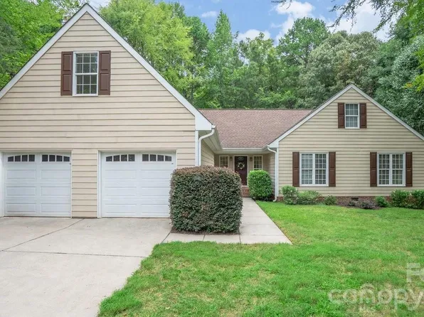 235 Withershinn Dr, Charlotte, NC 28262