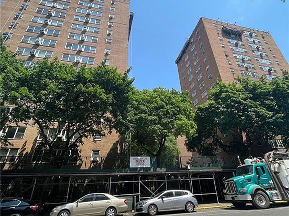 2nd image of 125 Ashland Pl APT 16C
