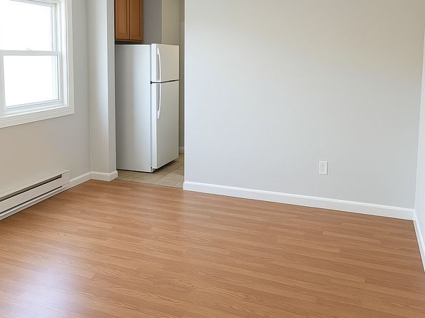 849 Baldwin St #3, Waterbury, CT 06706