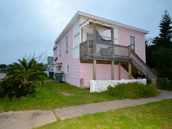 2225 28th St, Galveston, TX 77550