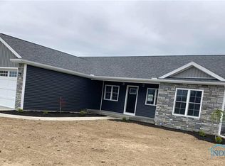 6 Cascade Ln, Delta, OH 43515