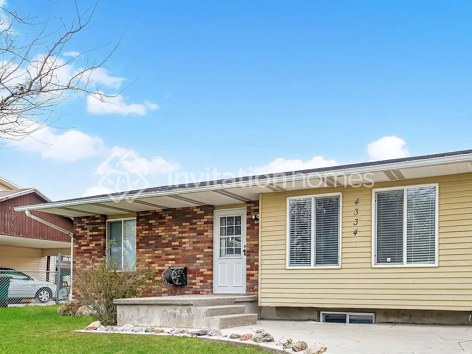 4334 S Lotus Blossom Dr