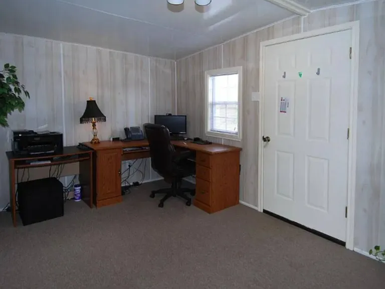 302 Kingsport St — Photo 12