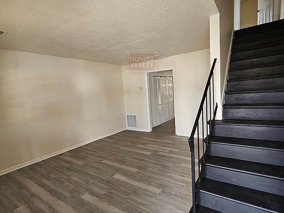 2nd image of 1300 New York Ave #11545923