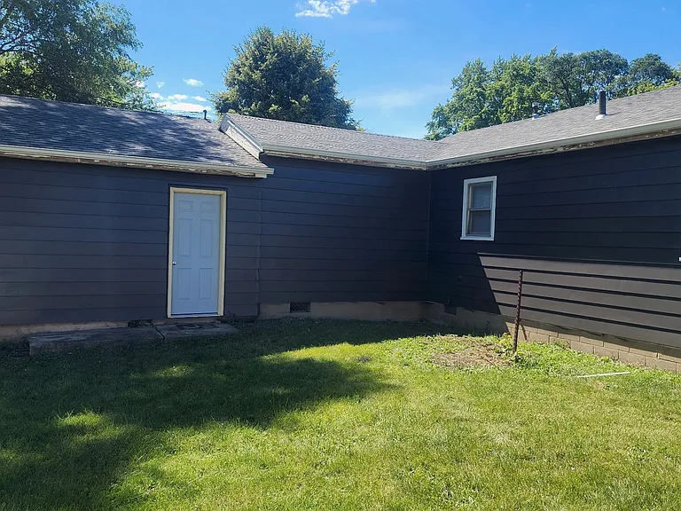 907 Merrill Ave — Photo 24