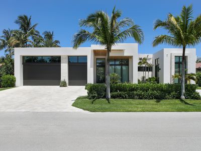 2200 Spanish River Road, Boca Raton, FL, 33432