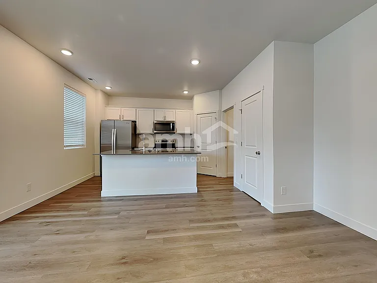 8002 Katriel Ct SW — Photo 5