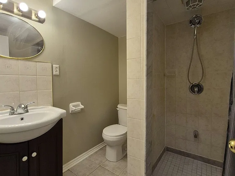1292 Godwick Dr #LOWER — Photo 22