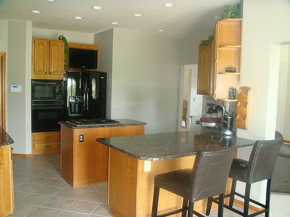 5th image of 5271 Thornhill Ct