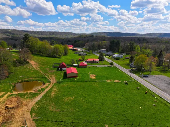 6338 Meadow Bridge Rd, Danese, WV 25831