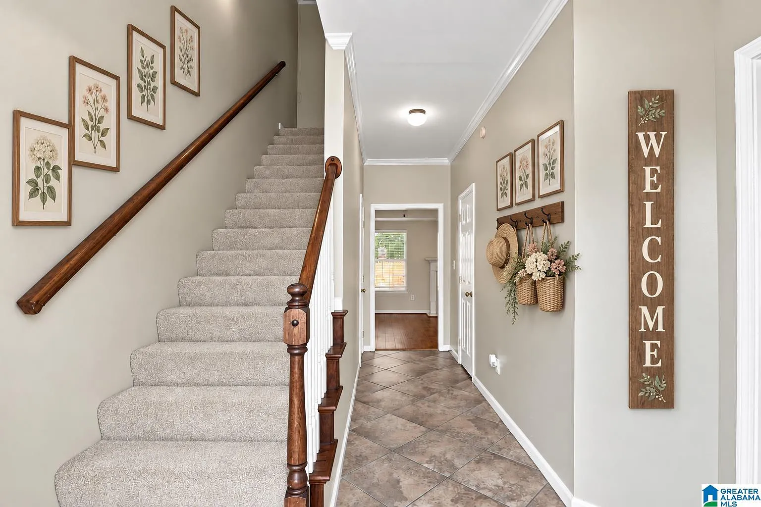 3 bed, 2.5 bath, 1548 sqft, $1,795 — Photo 3