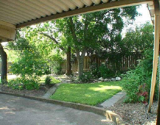 5th image of 740 CANTERBURY HILL
