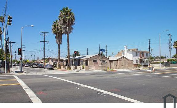 5th image of 4003 W 104th St