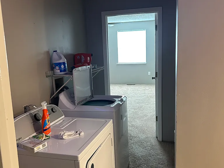 1324 Virginia St — Photo 25