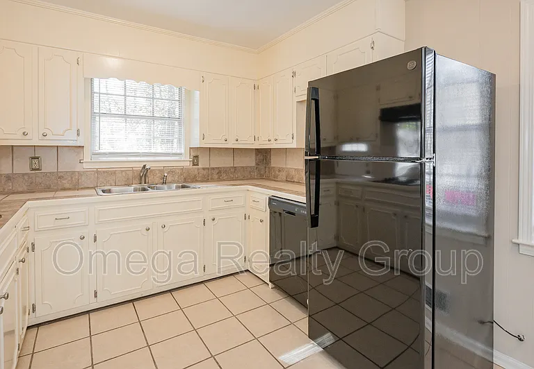 1313 Oak Ter — Photo 16