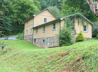 1172 Orchard Rd, Deep Gap, NC 28618