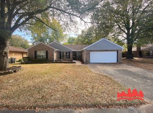 5971 Fox Ridge Dr, Memphis, TN 38115