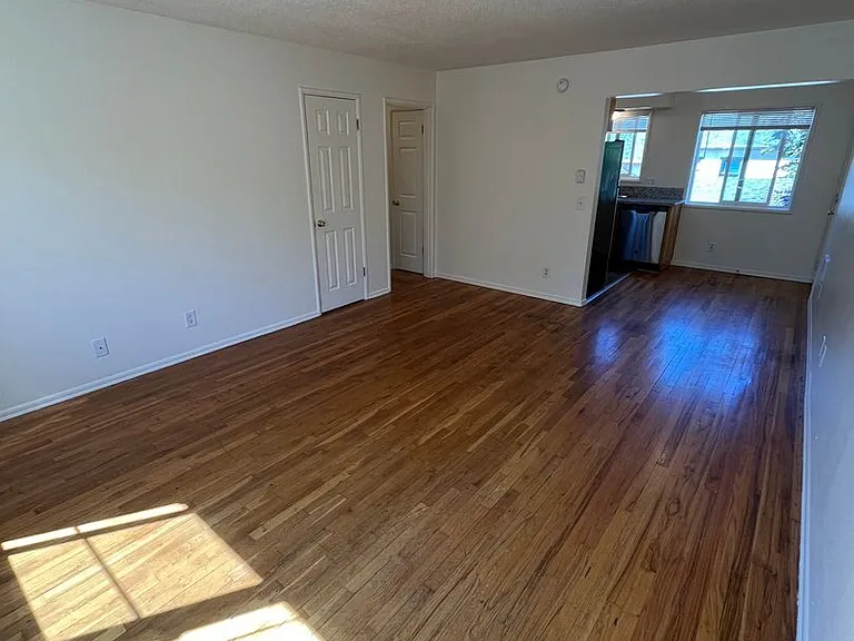 5509 NE 29th Ave — Photo 9
