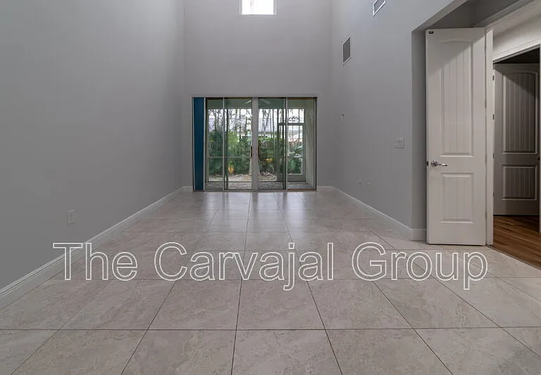 1017 Steven Patrick Ave — Photo 16