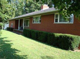 52 Carson Ln, Little Hocking, OH 45742