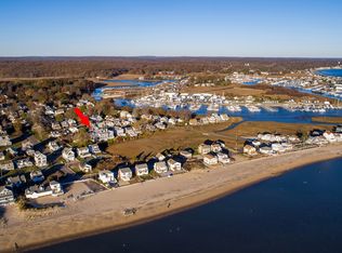 41 Mohican Rd, Westbrook, CT 06498