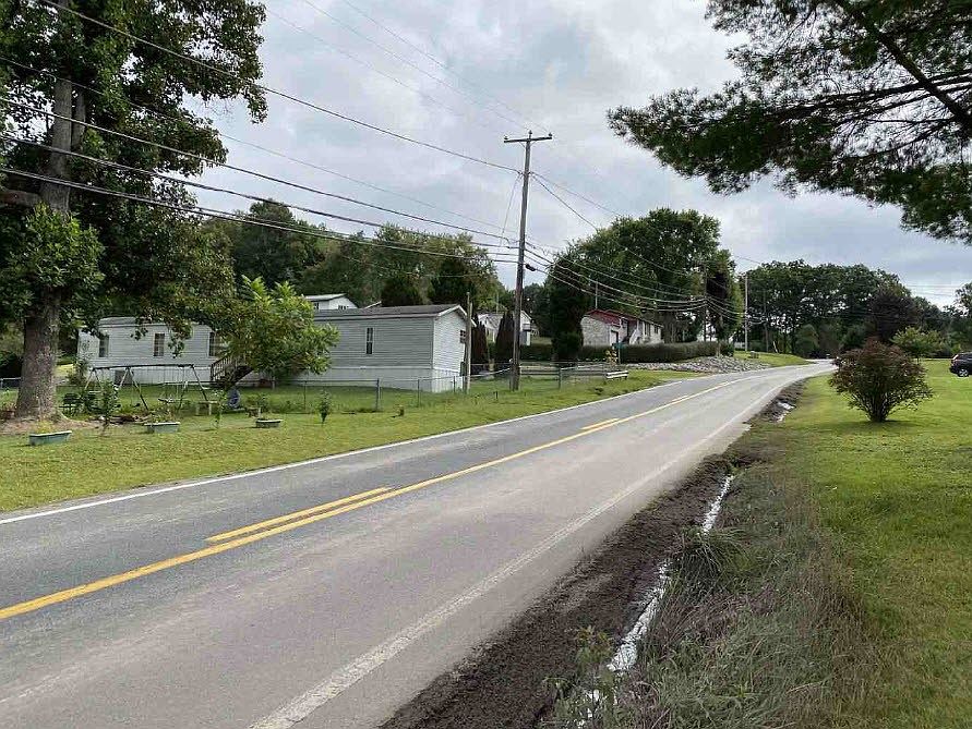 1st image of 411 Maple Fork Rd