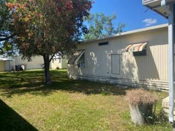 3rd image of 10 Pepper Dr