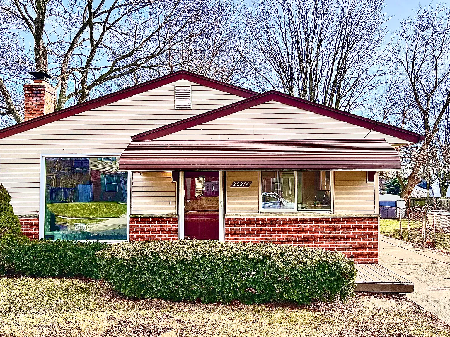 3 bed, 1014 sqft, $1,750 — Photo 2
