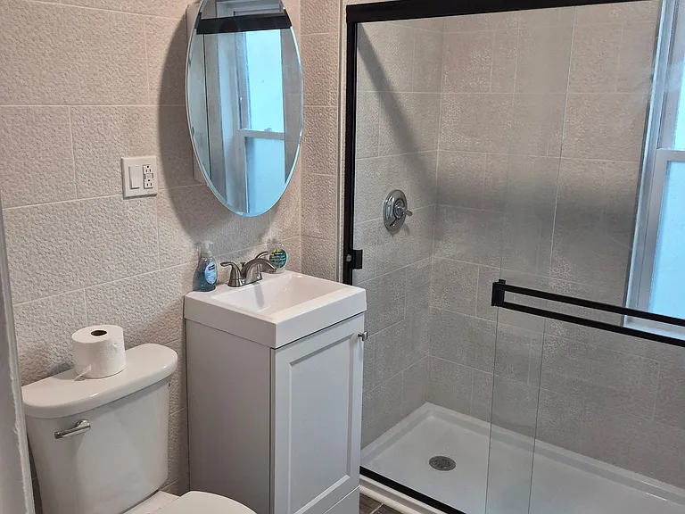 10 Fountain Ave #2 — Photo 3