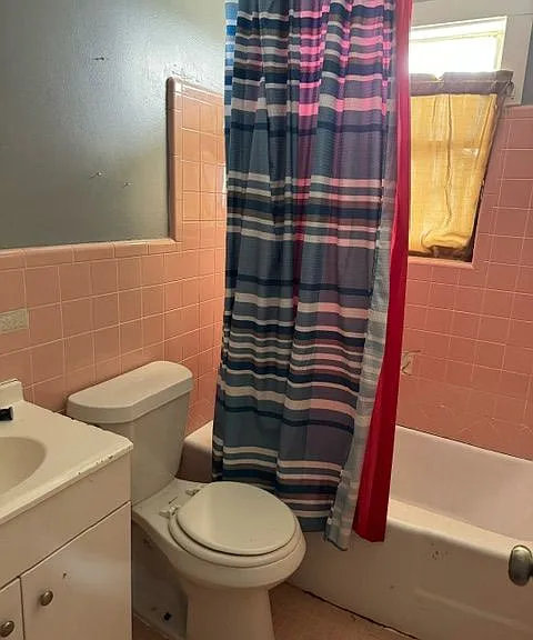 101 Swan Rd — Photo 4