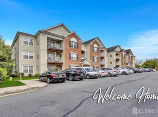 1233 Dogwood Ct UNIT 1233, New Brunswick, NJ